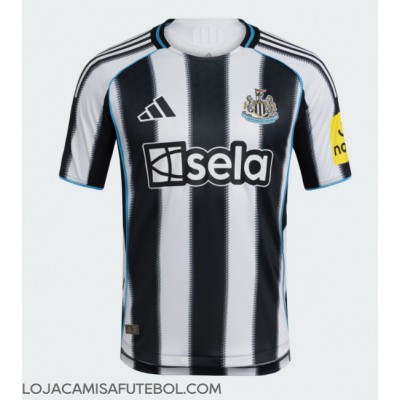 Camisa de Futebol Newcastle United Anthony Gordon #10 Equipamento Principal 2025-26 Manga Curta Camisa de Futebol Newcastle United Anthony Gordon #10 Equipamento Principal 2025-26 Manga Curta